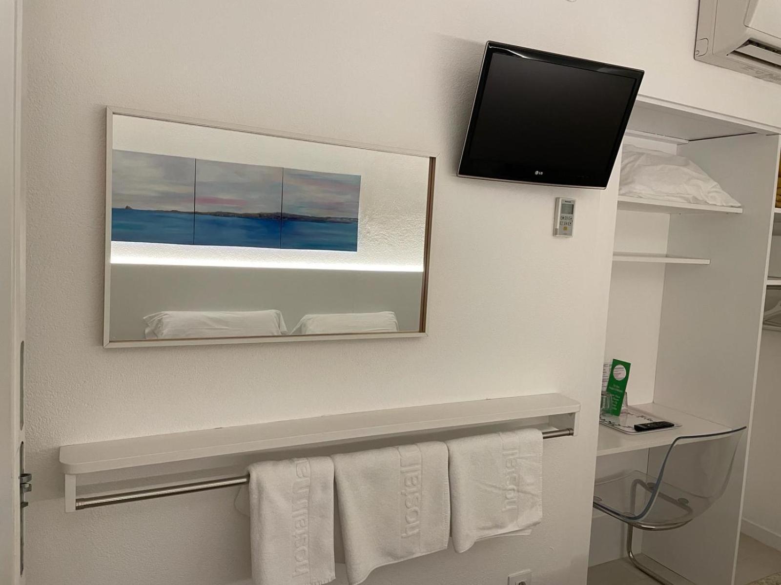 Hostal Marina カダケス エクステリア 写真